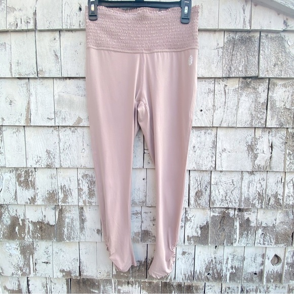 Free People Movement Light Pink Ruched High Waist Leggings - Picture 1 of 8
